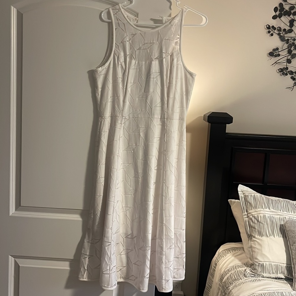 White Dress White House Black Market